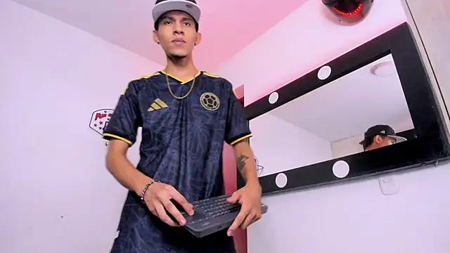 Samuel_Suarez's Live XXX Chat