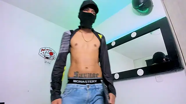 Samuel_Suarez Adlı Modelin Web Kamerası Şovu