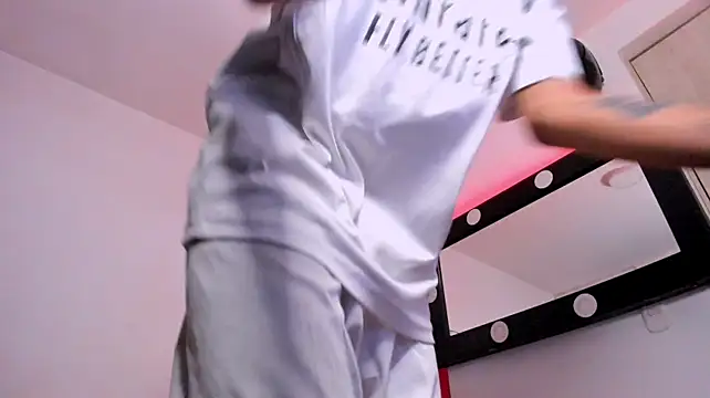Samuel_Suarez Adlı Modelin Canlı XXX Sohbeti