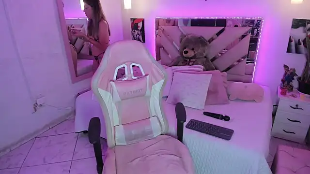 Karly_moon's Webcam Show
