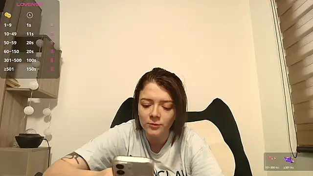 Hannah______ Live XXX-chat