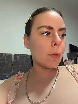 צ'אט XXX בשידור חי של Stoned-baby69
