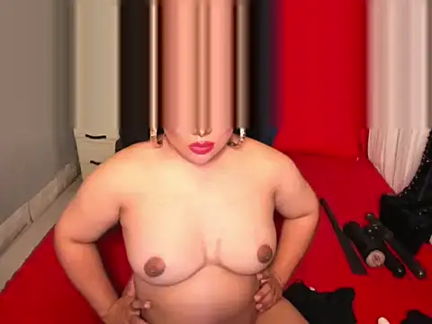 RavennaMiller Show in webcam