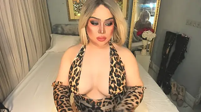 عرض كام RavennaMiller