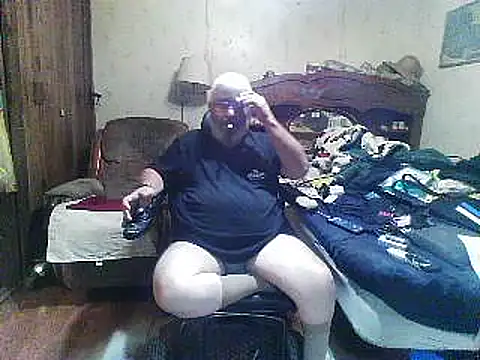 hearseguy77 Show in webcam