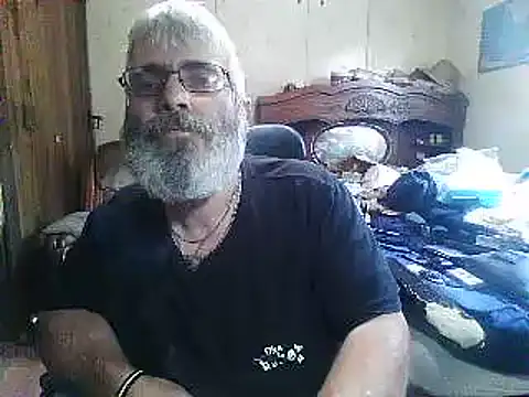 hearseguy77 Show in webcam
