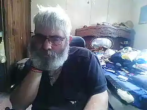 hearseguy77 Show in webcam