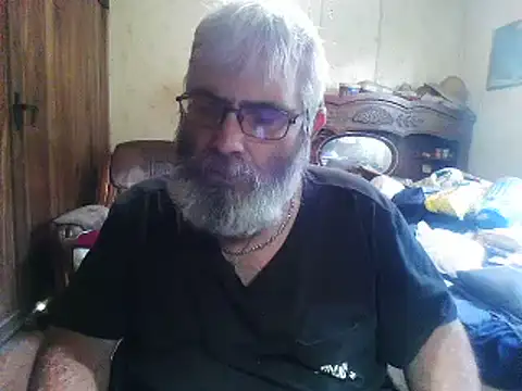 hearseguy77 Show in webcam
