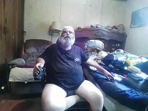hearseguy77 Show in webcam