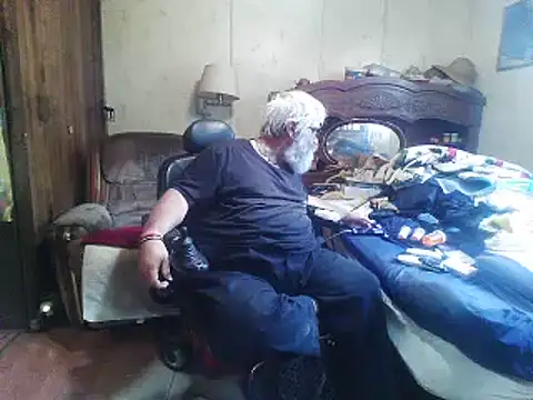 hearseguy77 Show in webcam