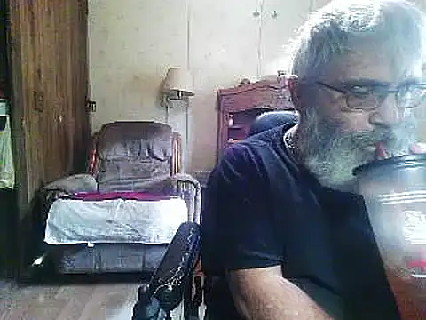hearseguy77 Show in webcam