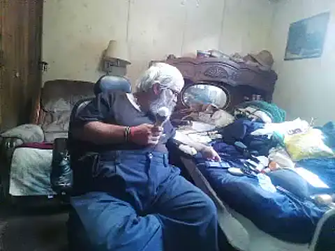 hearseguy77 Show in webcam