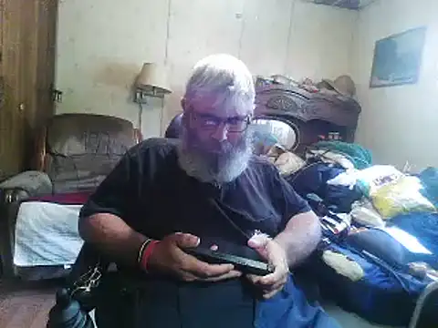 הופעת וובקאם של hearseguy77
