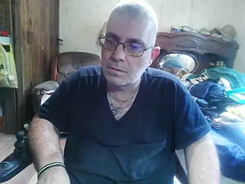 הופעת וובקאם של hearseguy77