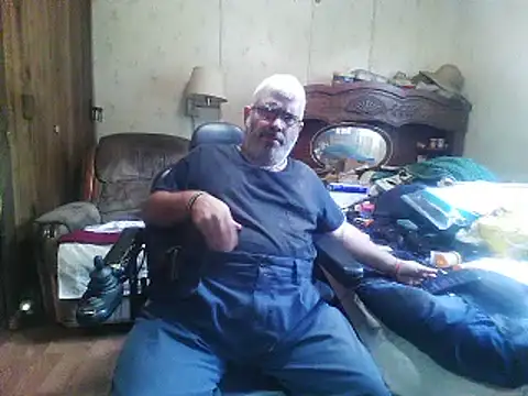 hearseguy77 Show in webcam