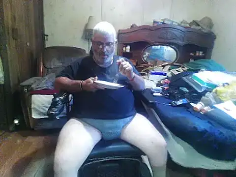 Show modela hearseguy77 na web-kameri