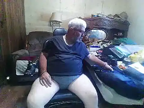 hearseguy77 Webcam Show