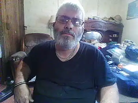 hearseguy77: διαδικτυακό σόου στην κάμερα