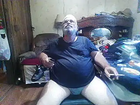 hearseguy77 Show in webcam