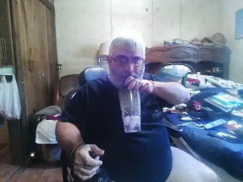 hearseguy77 Show in webcam