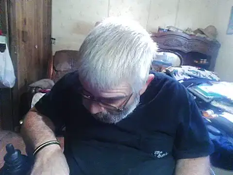 hearseguy77 Show in webcam
