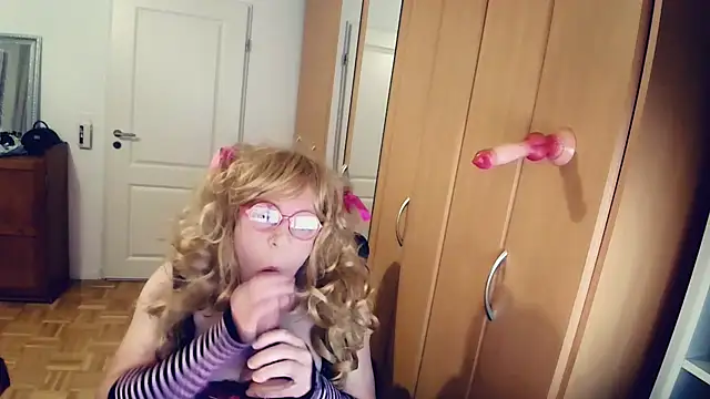 TV_BitchGirl Webcam show