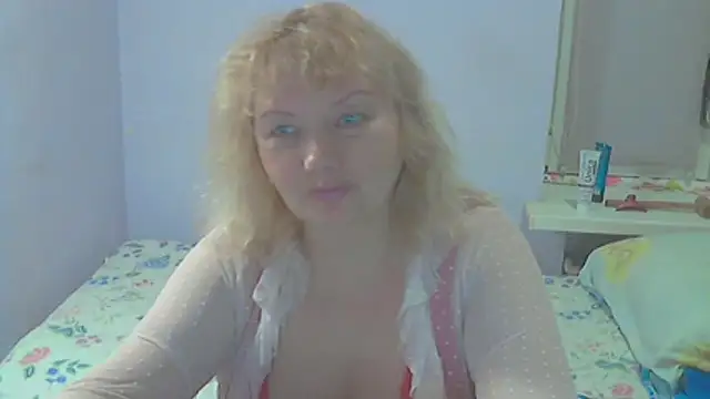Lusi-777 – Live XXX-chat