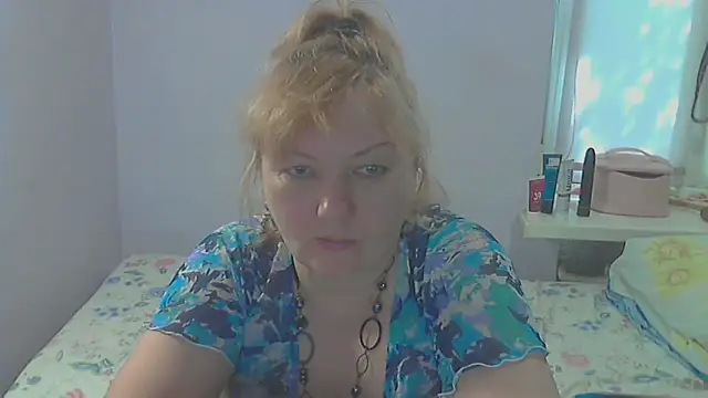 Lusi-777's Live XXX Chat