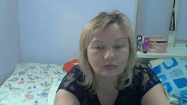XXX chat uživo modela Lusi-777