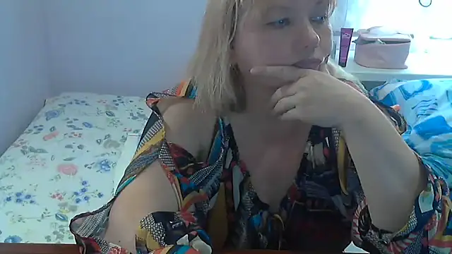 Lusi-777 élő XXX-chatje