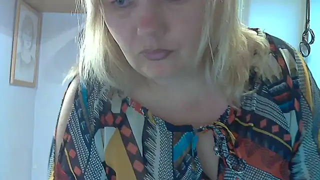 Lusi-777's Live XXX Chat
