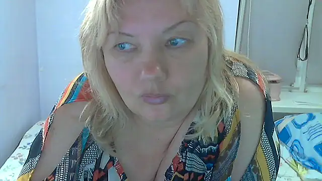 Lusi-777's Live XXX Chat