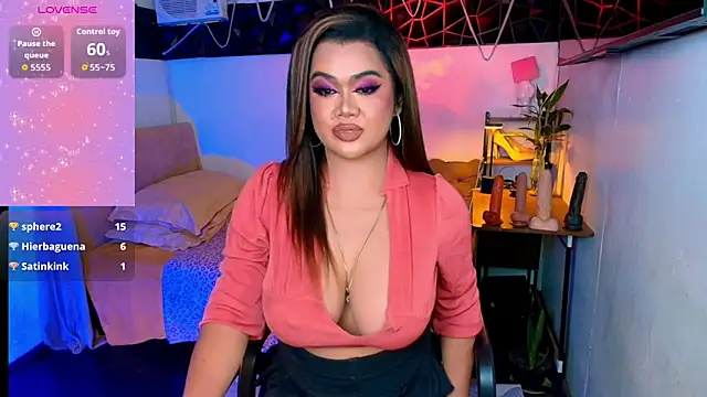 asiankatyhuge Webcam show