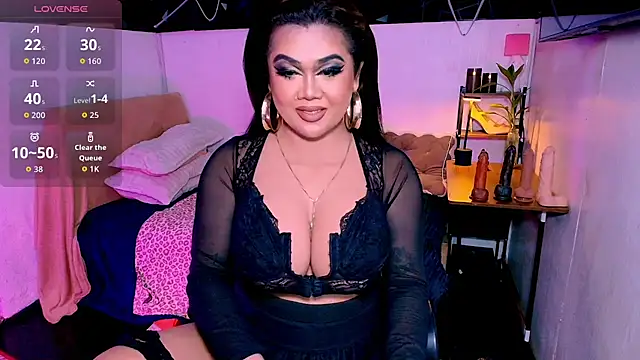 asiankatyhuge's Webcam Show