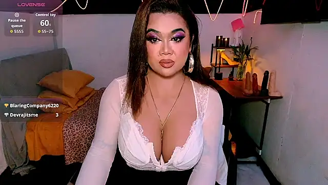 asiankatyhuge 网络视讯表演