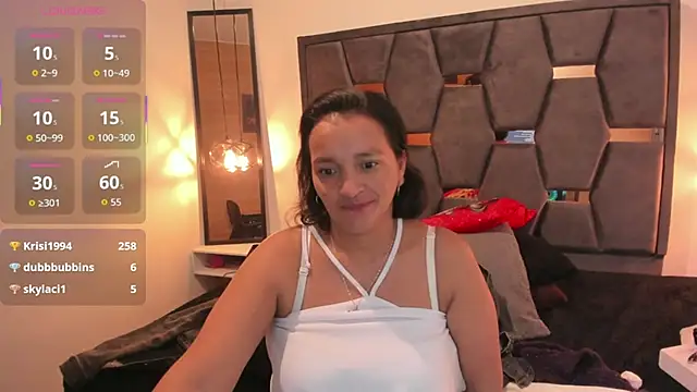 Chat +18 de MarilynMiilf_ ao vivo