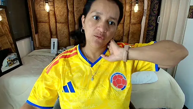 Chat +18 de MarilynMiilf_ ao vivo