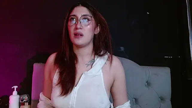 Red-moon1's Live XXX Chat