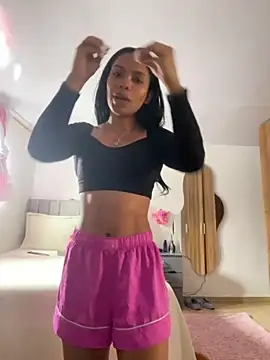 girlskinny06's Live XXX Chat