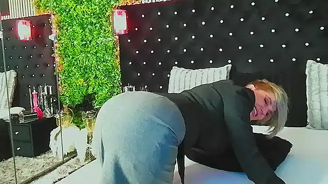 Вебкам-шоу InannaStar