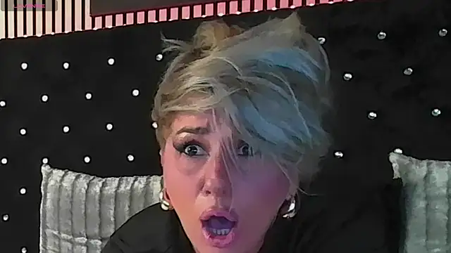 InannaStar Webcam show