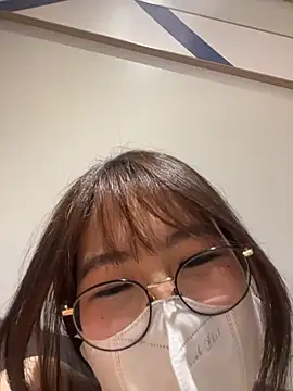 Your-Sunny – Naživo chatovacia miestnosť