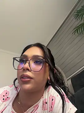 Samantha_Bernardo Adlı Modelin Web Kamerası Şovu
