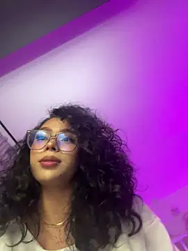 Samantha_Bernardo's Webcam Show