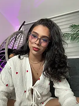הופעת וובקאם של Samantha_Bernardo