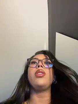 Pokazy przed kamerką – Samantha_Bernardo