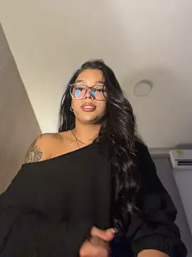 Pertunjukan Kamera Web Samantha_Bernardo
