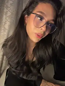 Samantha_Bernardo's Webcam Show