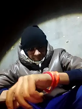 Pokazy przed kamerką – Eln1no69