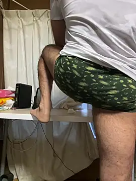 badyogi_69: διαδικτυακό σόου στην κάμερα